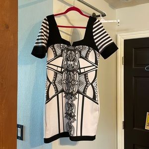 Kardashian Super cute very sliming pattern